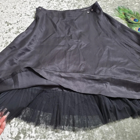 Hugo Boss Black Tulle Hem Skirt - Picture 2 of 6